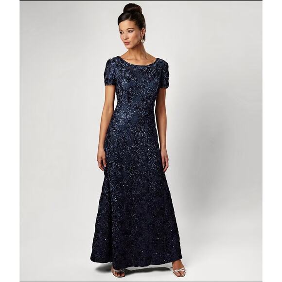 Alex Evenings Navy Sequin Floral Lace Gown - Size 8 (New) - Picture 1 of 9